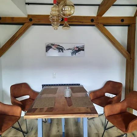A7 J22 Michelangelo Netflix Fussgaengerzone Apartament *