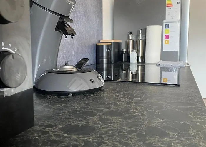 A7 J22 Michelangelo Netflix Fussgaengerzone Appartement