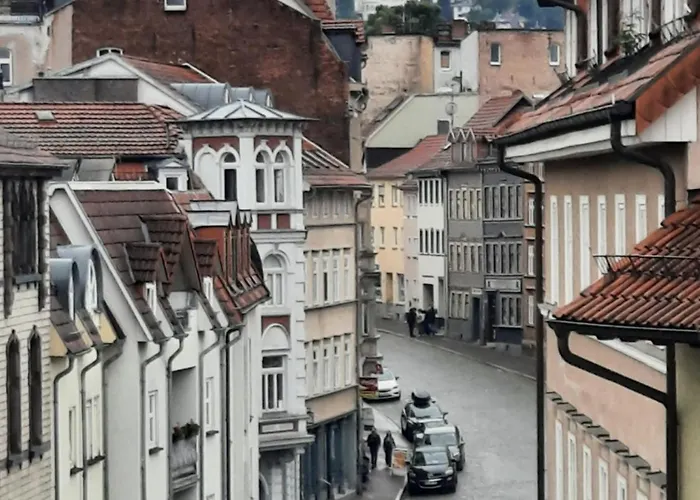 A7 J22 Michelangelo Netflix Fussgaengerzone *